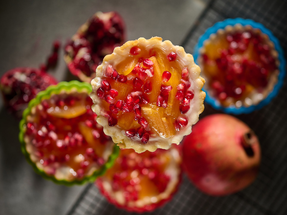 Bild zum Rezept: Torteletts mit Granatapfel und Kaki